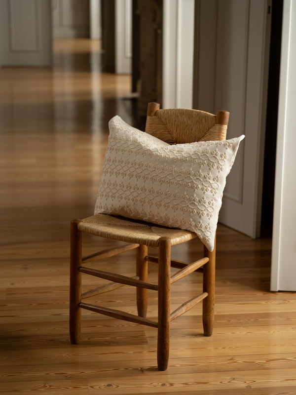 Cushion Ivory 60x40cm