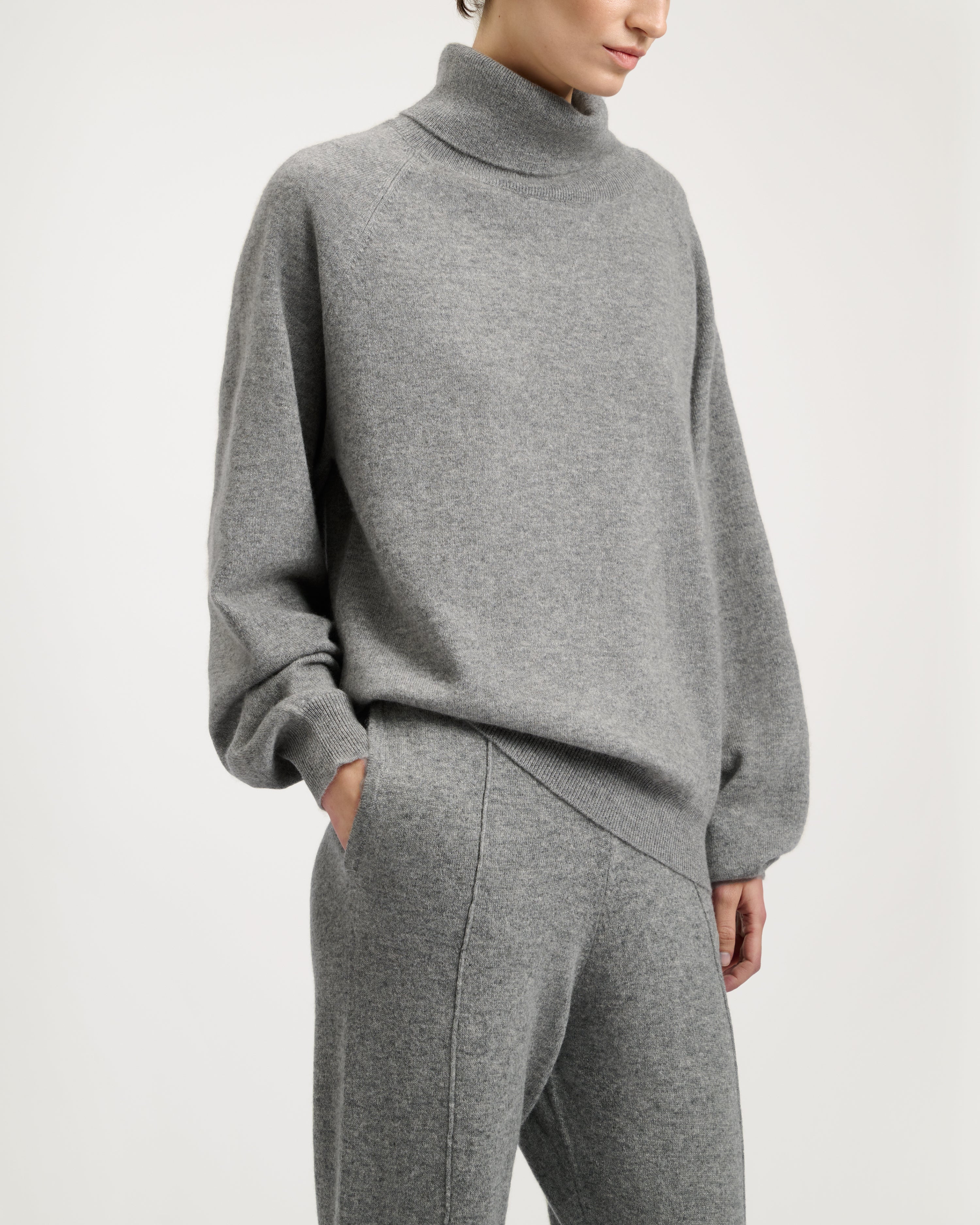 Yves Mid Grey