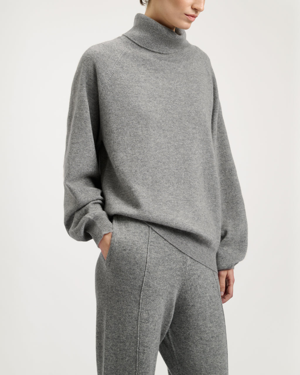 Yves Mid Grey