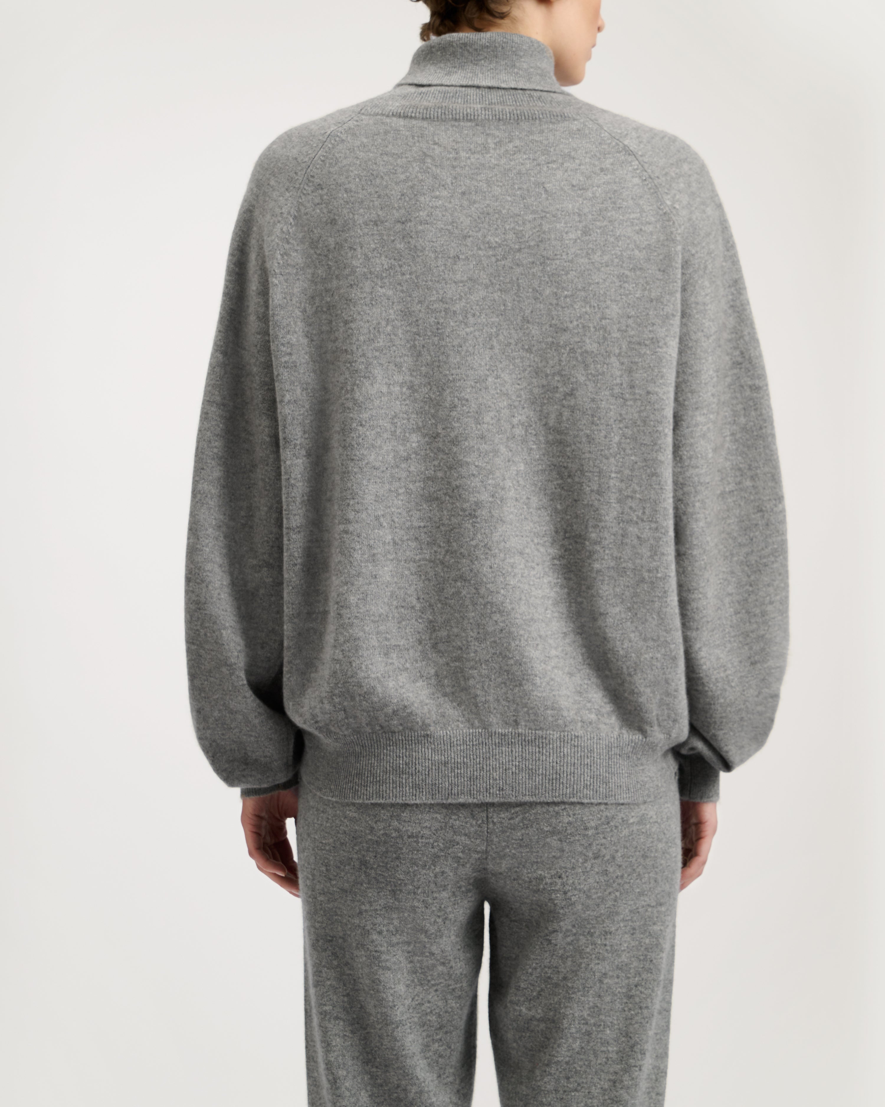 Yves Mid Grey